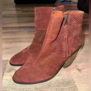 Lucky Brand Ramses Bootie burgendy
